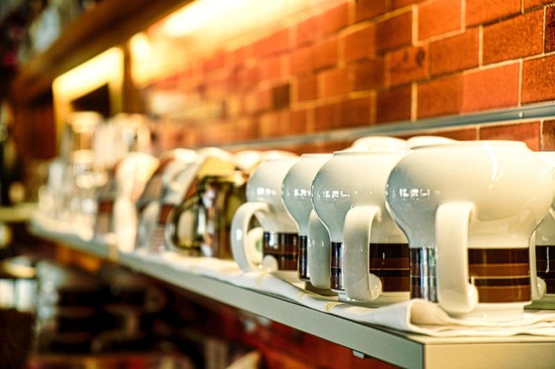 Cafe Rudi Living Bed & Breakfast ปาร์ชีเนส ภายนอก รูปภาพ
